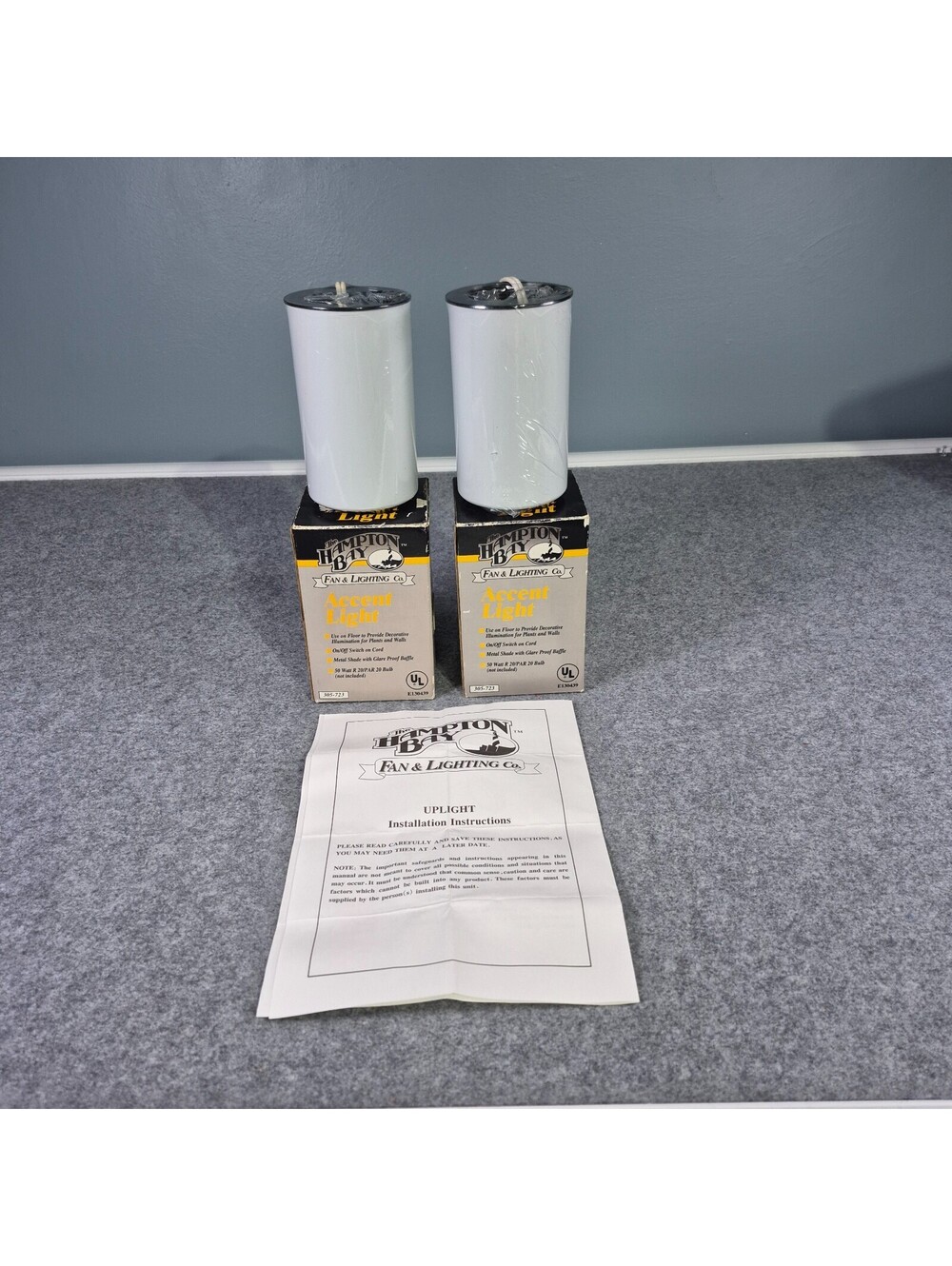 2 Hampton Bay Accent Lights 305-723 Indoor Spotlights